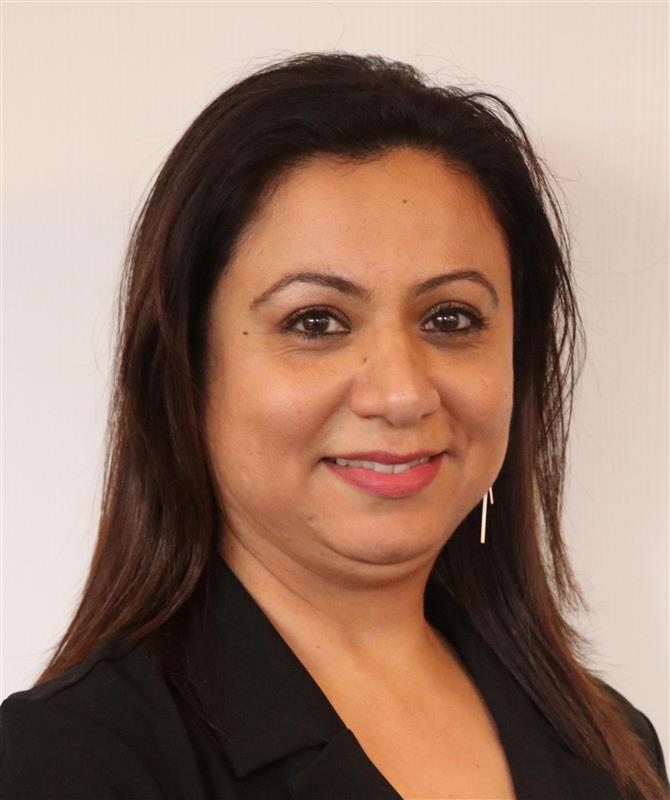 Tanu Kapoor, tutors in Karori